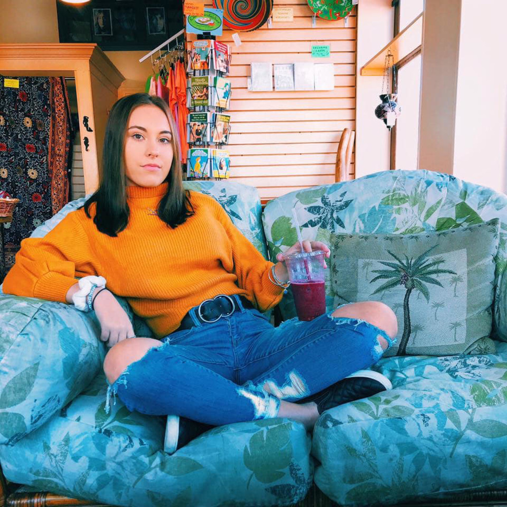 Meet your Posher, Kaitlyn